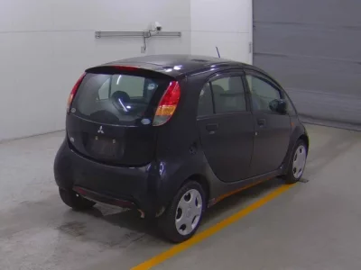 Mitsubishi I