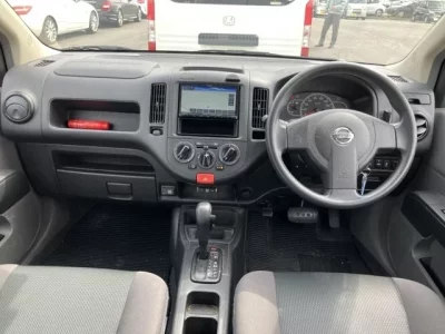 Nissan AD