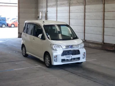 Subaru LUCRA