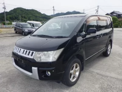 Mitsubishi DELICA D5