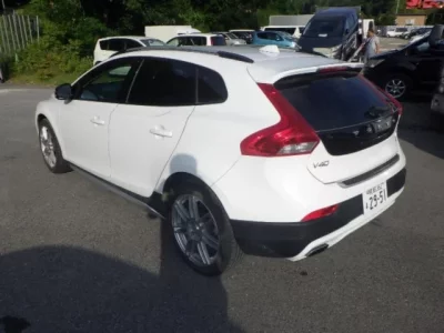 Volvo V40