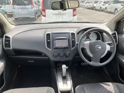 Nissan WINGROAD