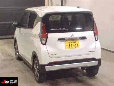 Mitsubishi EK X