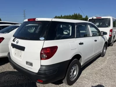 Nissan AD