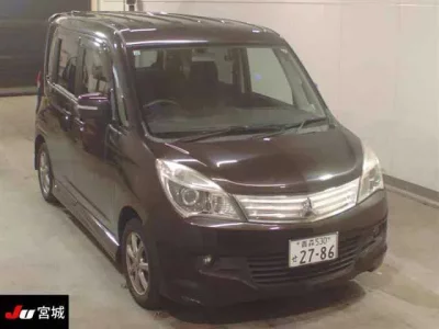 Mitsubishi DELICA D2