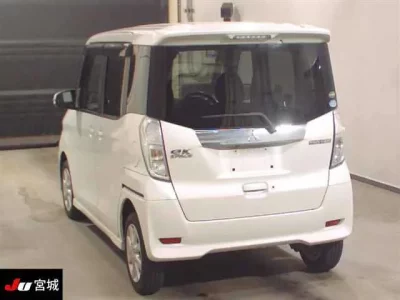 Mitsubishi EK SPACE