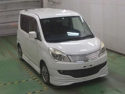 Mitsubishi DELICA D2
