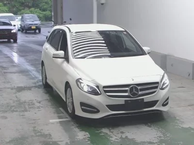 Mercedes-Benz B CLASS