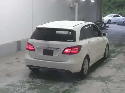 Mercedes-Benz B CLASS