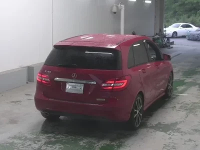 Mercedes-Benz B CLASS
