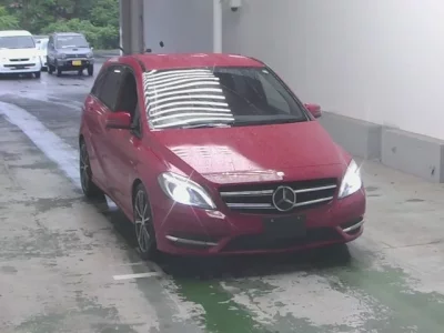 Mercedes-Benz B CLASS