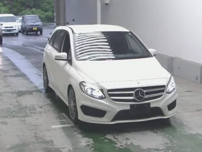Mercedes-Benz B CLASS