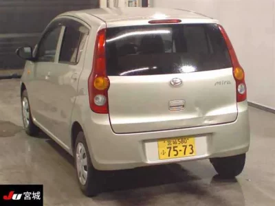 Daihatsu MIRA