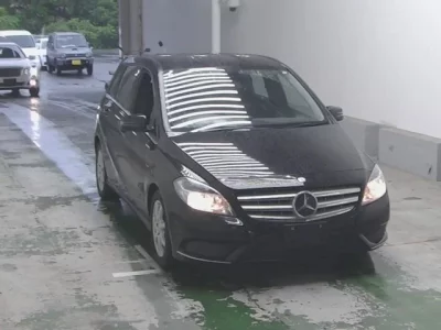 Mercedes-Benz B CLASS