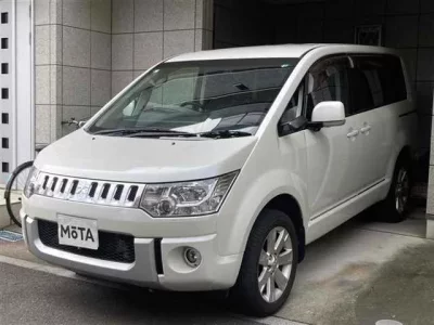 Mitsubishi DELICA D5
