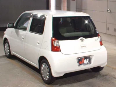 Daihatsu Esse