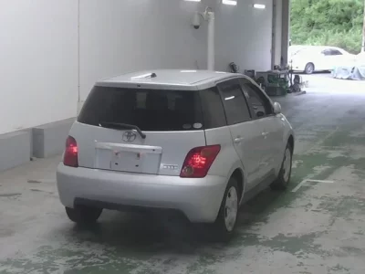 Toyota IST