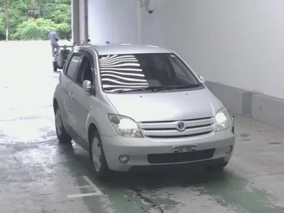 Toyota IST