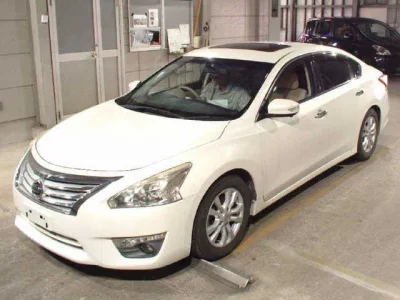 Nissan TEANA