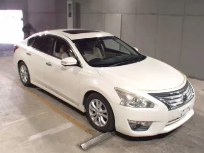 Nissan TEANA