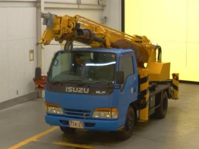 Isuzu ELF