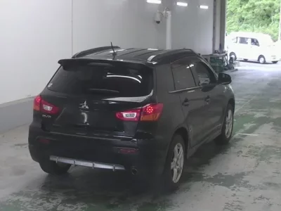 Mitsubishi RVR