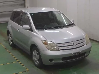 Toyota IST