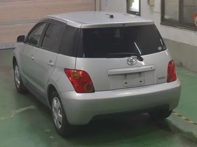 Toyota IST