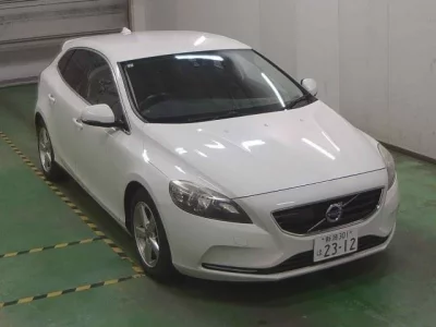 Volvo V40