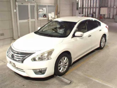 Nissan TEANA