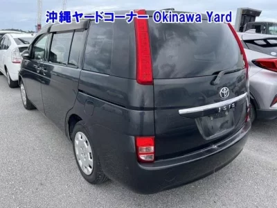 Toyota ISIS