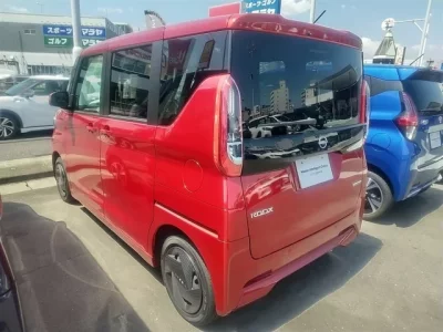 Nissan ROOX