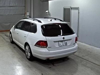 Volkswagen GOLF VARIANT