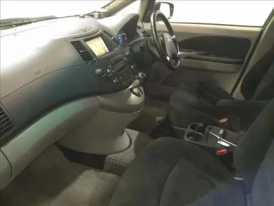 Mitsubishi GRANDIS