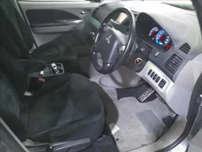 Mitsubishi GRANDIS
