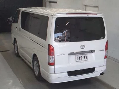 Toyota HIACE VAN