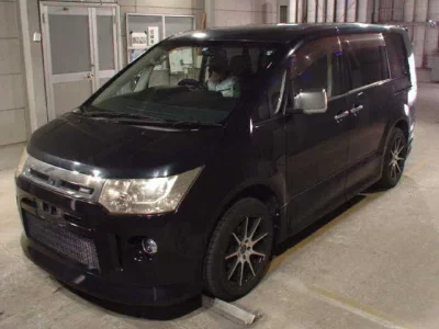 Mitsubishi DELICA D5