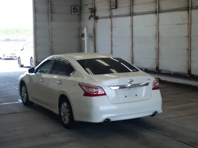 Nissan TEANA