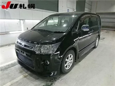 Mitsubishi DELICA D5