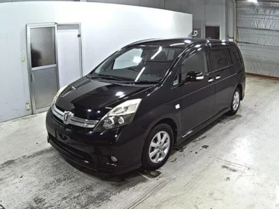 Toyota ISIS