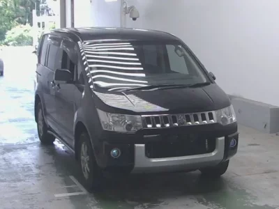 Mitsubishi DELICA D5
