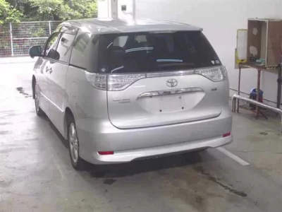 Toyota ESTIMA HYBRID