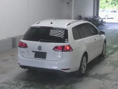 Volkswagen GOLF VARIANT