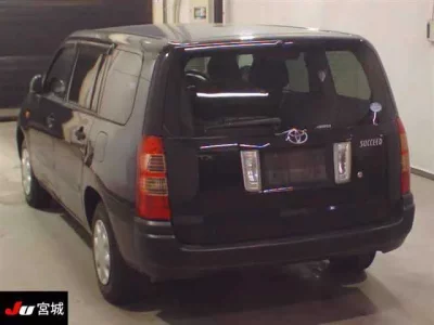 Toyota SUCCEED