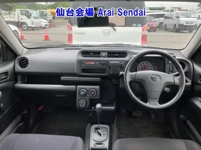 Toyota SUCCEED