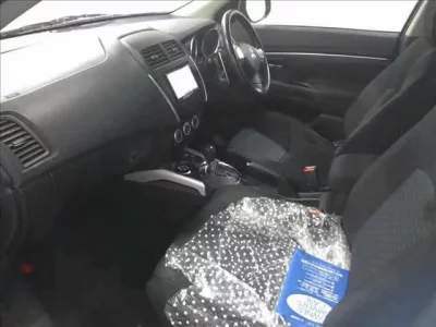 Mitsubishi RVR
