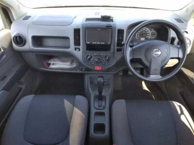 Nissan AD