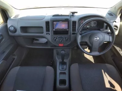 Nissan AD