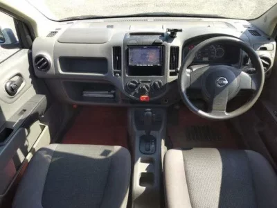 Nissan AD