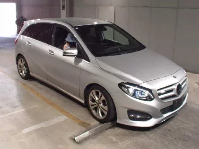 Mercedes-Benz B CLASS